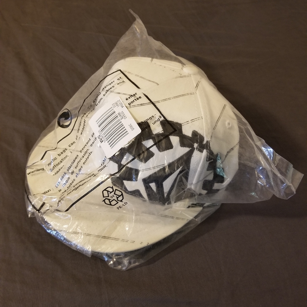 Cap - Picture 2 of 10